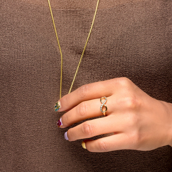 Vermeil sterling silver box chain 1.25mm width | Wholesale 925 sterling silver chains & jewelry | Model photo