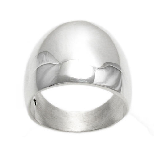 Classic cigar band ring in polished sterling silver. Wholesale Sterling Silver Rings. Straight Photo.