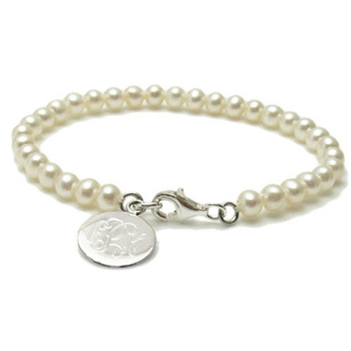 Sterling silver & freshwater pearl child's bracelet with engravable circle pendant | Wholesale 925 Sterling Silver Jewelry & Accessories